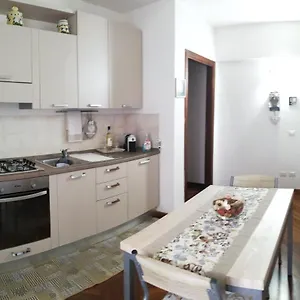 Cristina Casa Vacanze Appartamento Olbia